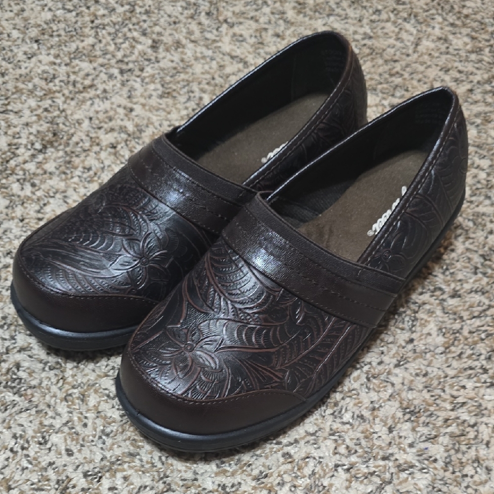 Easy Street Slip On Mules